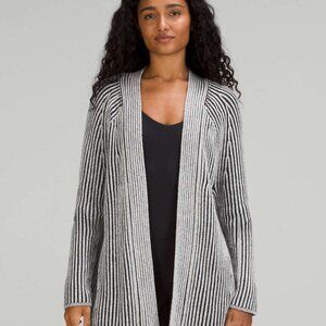 lululemon Cotton-Cashmere Blend Sweater Wrap Grey/ white Size 8